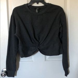 Forever21 dark grey long sleeve crop top